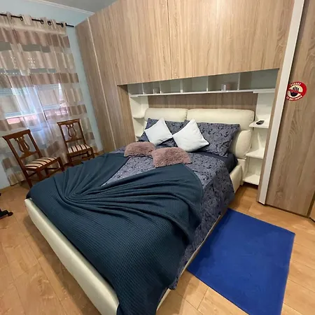 Smart Lux Stazione Tiburtina ゲストハウス